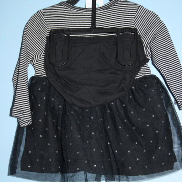 Carter's Child of Mine 2 Piece Set Dress and Diaper Cover Size 0-3M NWT - Picture 10 of 12